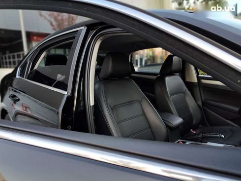 Volkswagen Passat 2013 - фото 30