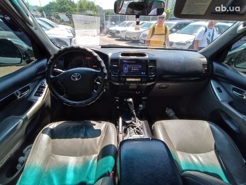 Toyota Land Cruiser Prado 2008 серый - фото 16