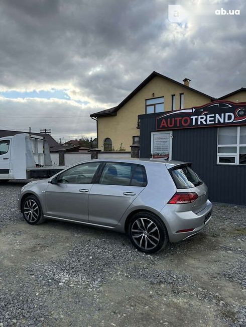 Volkswagen e-Golf 2020 - фото 4