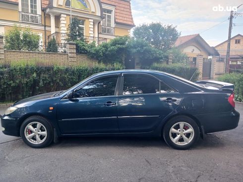 Toyota Camry 2003 синий - фото 8