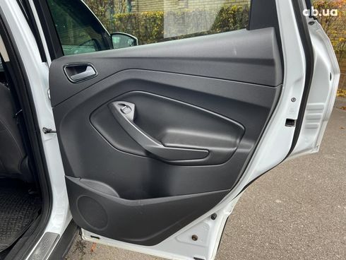 Ford Kuga 2015 белый - фото 22
