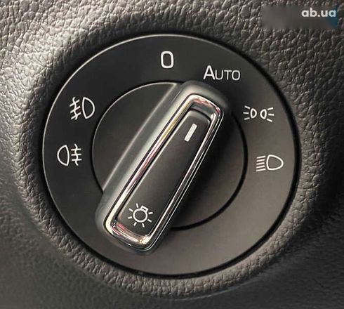 Skoda Superb 2022 - фото 19