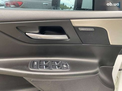 Jaguar XE 2015 - фото 11