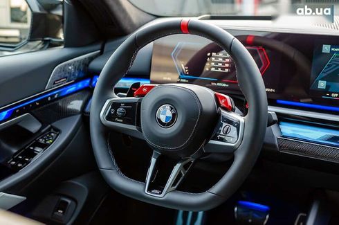 BMW M5 2025 - фото 24