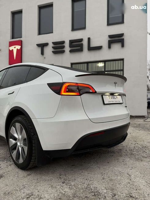 Tesla Model Y 2021 - фото 15