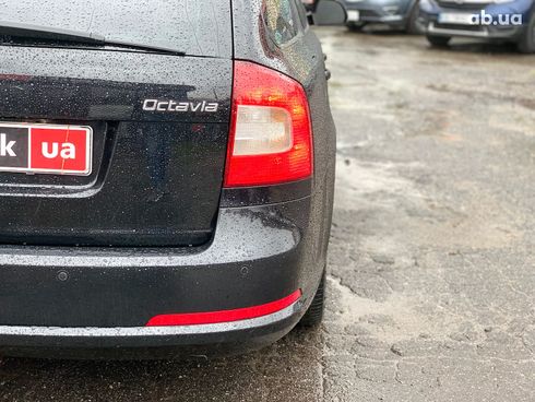 Skoda Octavia 2011 черный - фото 12