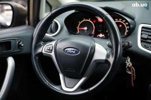 Ford Fiesta 2012 - фото 12