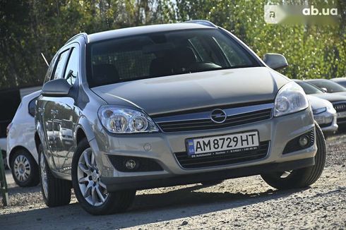 Opel Astra 2009 - фото 2