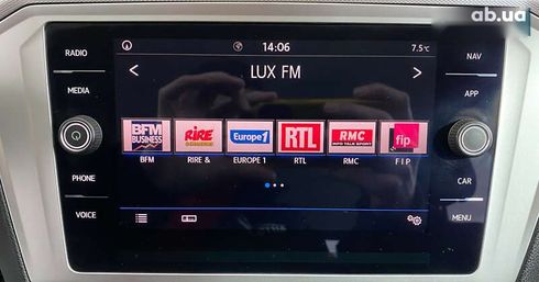 Volkswagen Passat 2018 - фото 26