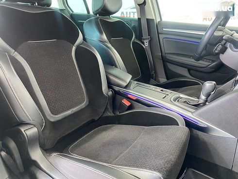 Renault Megane 2017 - фото 17