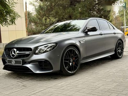 Mercedes-Benz E-Класс 2018 - фото 2
