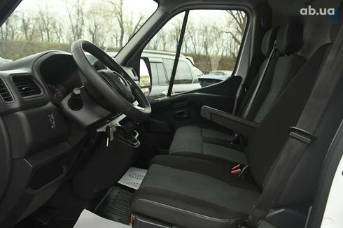 Renault Master 2020 - фото 23