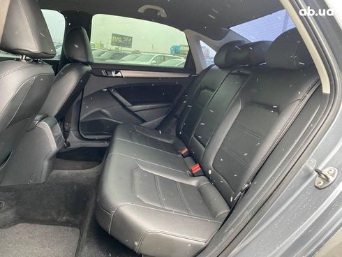 Volkswagen Passat 2012 серый - фото 22