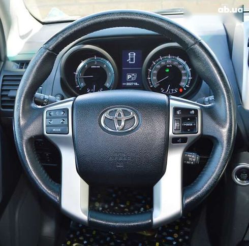 Toyota Land Cruiser Prado 2012 - фото 22