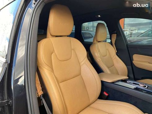 Volvo XC60 2019 - фото 29