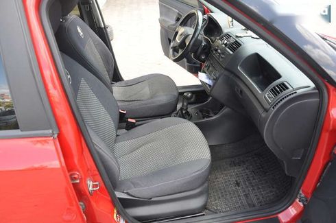 Skoda Fabia 2010 - фото 20
