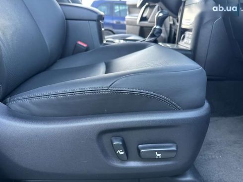 Toyota Land Cruiser Prado 2023 - фото 29