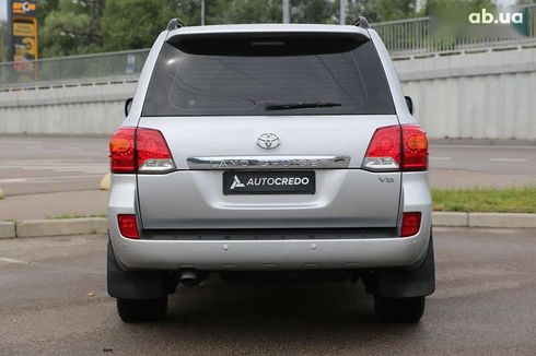Toyota Land Cruiser 2012 - фото 6