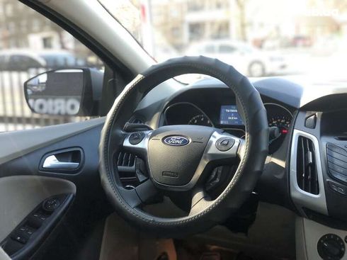 Ford Focus 2012 - фото 9