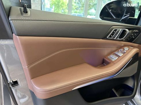 BMW X7 2022 - фото 19