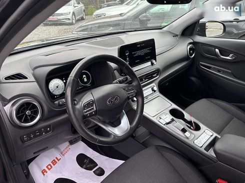 Hyundai Kona Electric 2021 - фото 10