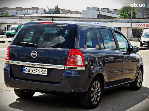 Opel Zafira 2010 - фото 3