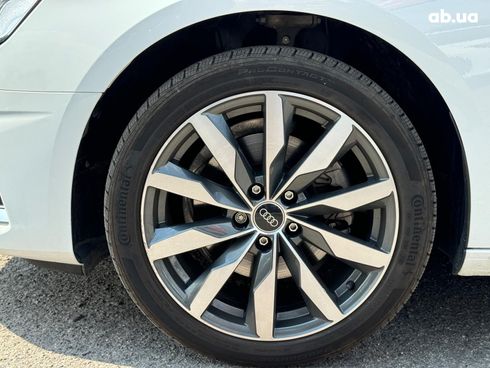 Audi A4 2023 белый - фото 16