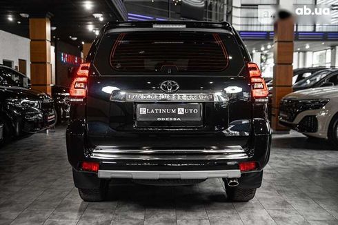 Toyota Land Cruiser Prado 2023 - фото 18