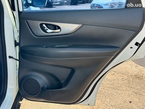 Nissan Rogue 2015 белый - фото 65