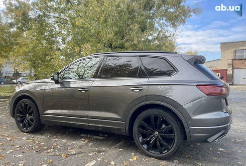 Volkswagen Touareg 2022 - фото 19