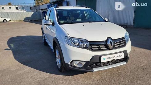 Renault Sandero Stepway 2019 - фото 2