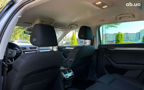Skoda Superb 2020 - фото 13