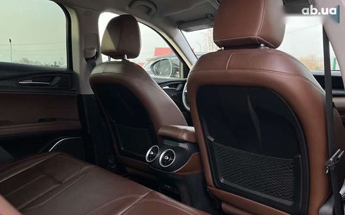 Alfa Romeo Stelvio 2017 - фото 21