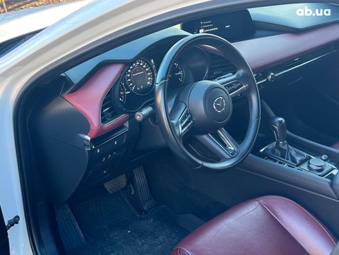 Mazda 3 2021 белый - фото 19