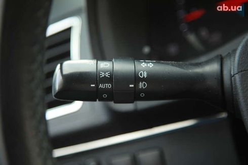 Toyota Avensis 2012 - фото 18