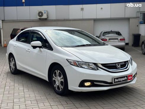 Honda Civic 2015 белый - фото 3