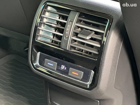 Volkswagen Passat 2017 черный - фото 21