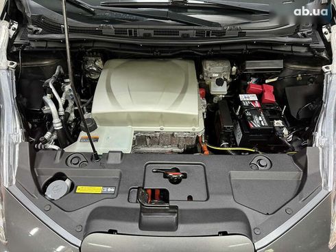 Nissan Leaf 2015 - фото 11