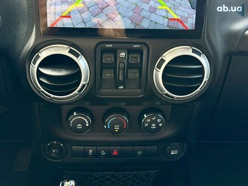Jeep Wrangler 2013 - фото 22