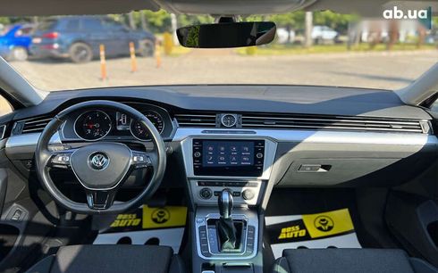 Volkswagen Passat 2017 - фото 13