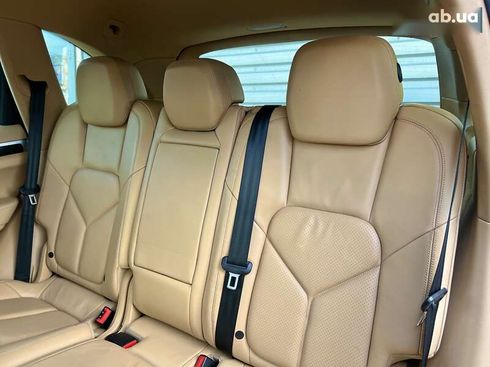 Porsche Cayenne 2012 - фото 27