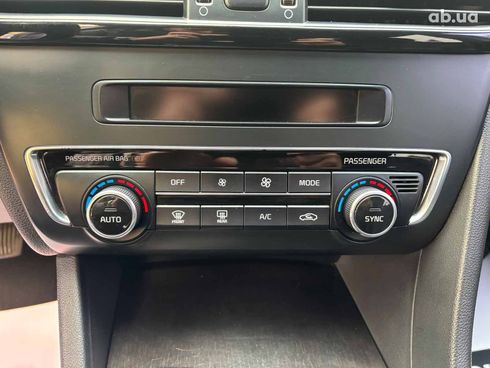 Kia Optima 2016 белый - фото 43