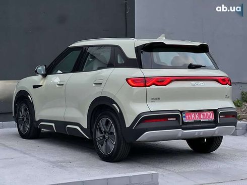 BYD Yuan Up 2024 - фото 4