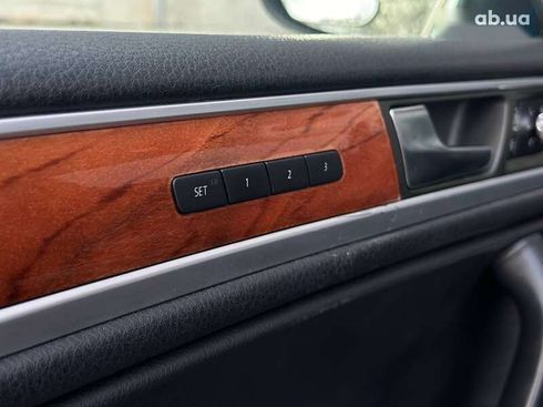 Volkswagen Touareg 2011 - фото 23