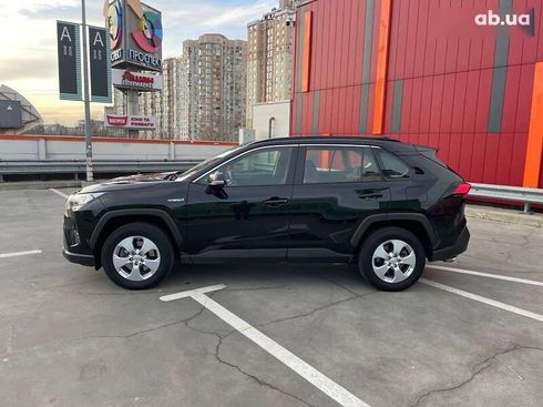 Toyota RAV4 2020 - фото 8