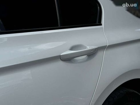Volkswagen Passat 2018 - фото 12
