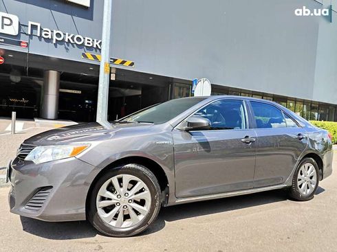 Toyota Camry 2012 - фото 8
