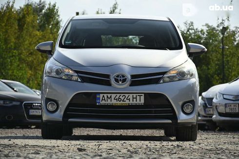 Toyota Verso 2015 - фото 4