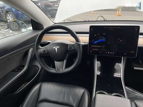 Tesla Model 3 2020 - фото 7