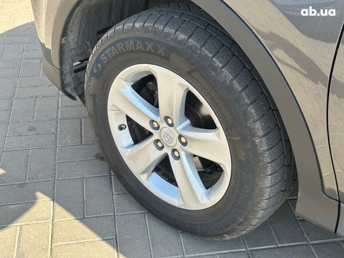 Toyota RAV4 2013 серый - фото 25